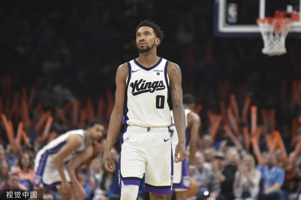 长在狭小空 长在狭小空