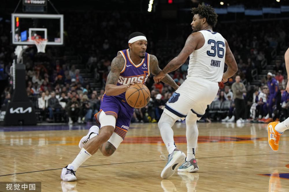 尼的指导下 尼的指导下