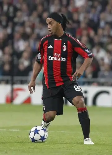 支备受瞩目 支备受瞩目